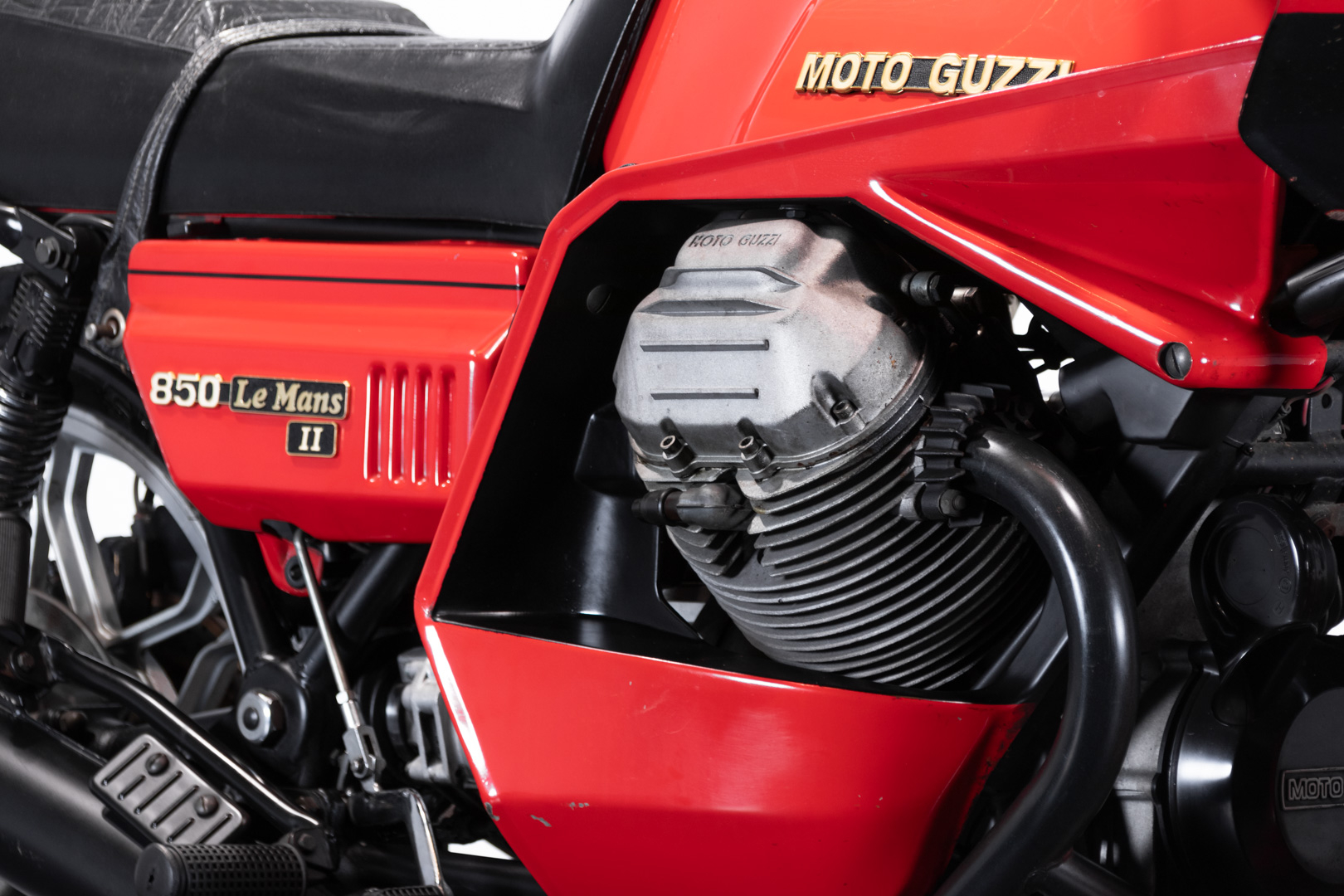 Moto Guzzi LE MANS II 850 