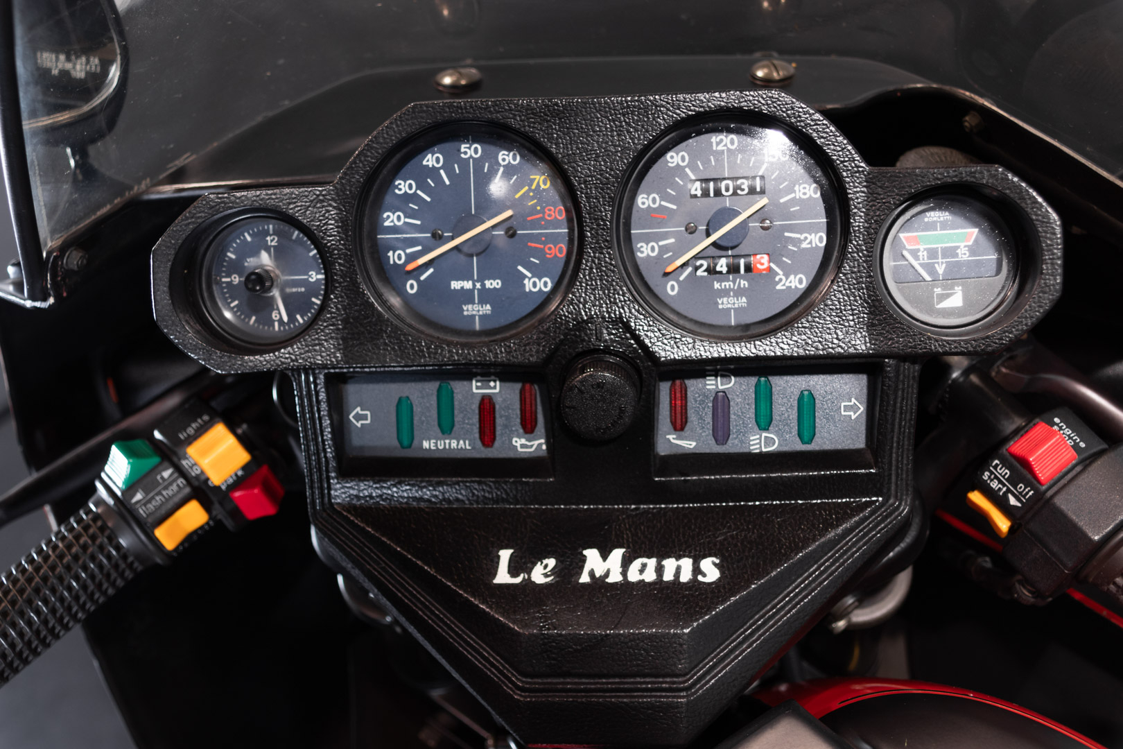 Moto Guzzi LE MANS II 850 