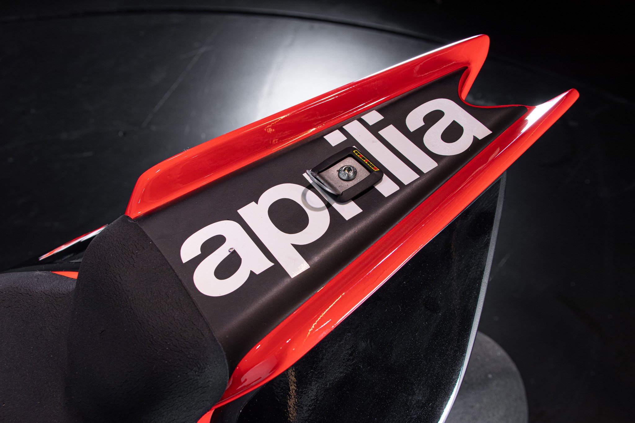 Aprilia RSV4 FACTORY WORKS 