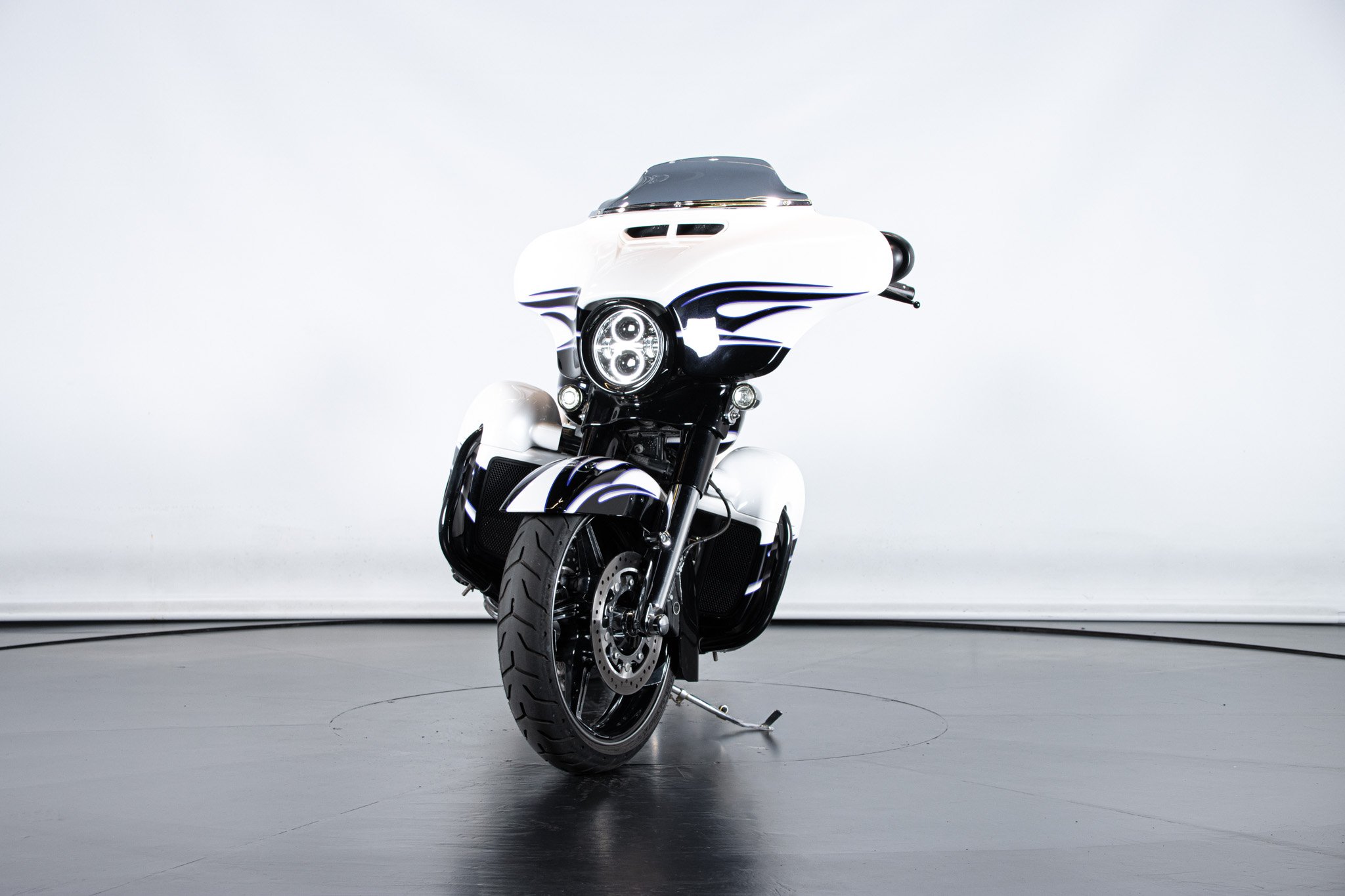 Harley Davidson STREET GLIDE CVO 