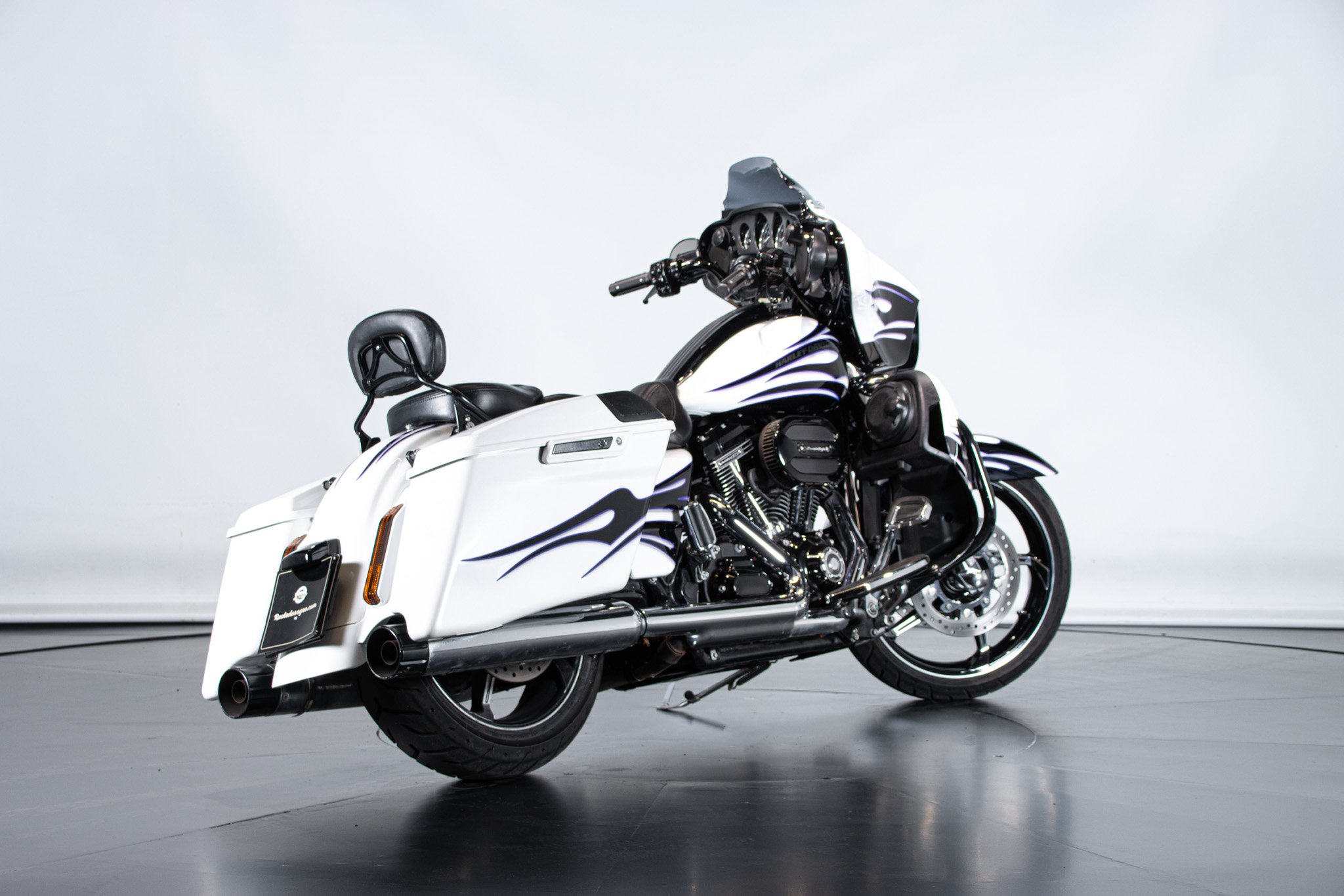 Harley Davidson STREET GLIDE CVO 