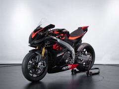 Aprilia RSV4 FACTORY WORKS 