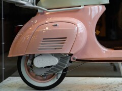 Piaggio VESPA 50 SPECIAL FRAGOLINA DB DESIGN 