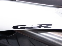 Suzuki GSR 600 